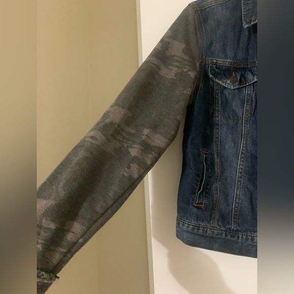 Mudd Jean jacket with camo sleeves - Picture 3 of 3
